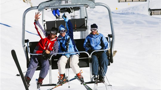 Ski: Un nouveau télésiège desservira le versant des épinettes à Bromont